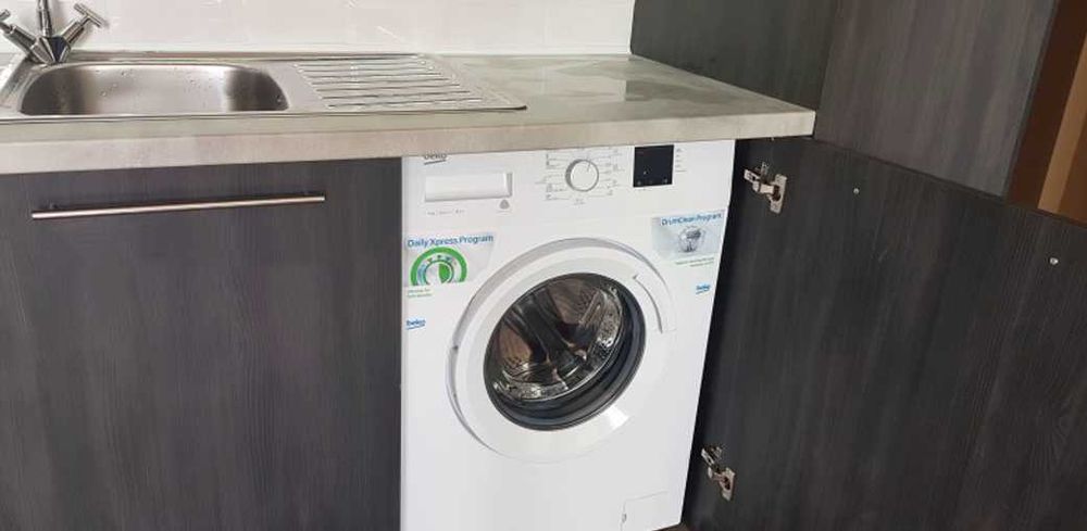 Дава се под наем Двустаен апартамент в София, Оборище - 40 кв.м за 490 € - Снимка #2