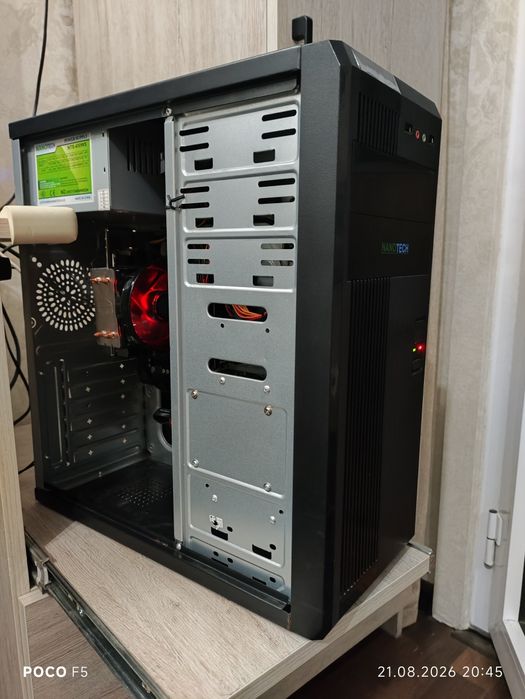 Шустрый современный компьютер (кейс) на DDR4