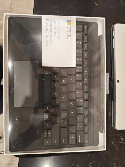 Microsoft Surface Pro 3 | 256GB SSD | 8GB RAM | + НОВА КЛАВИАТУРА