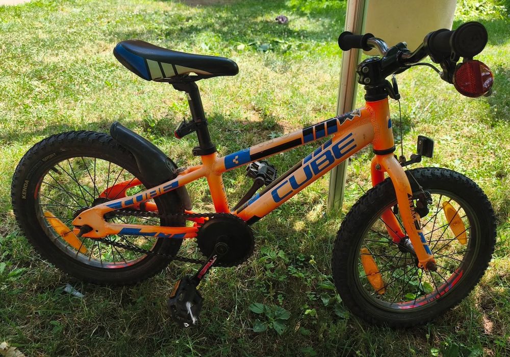 Vând Cube race roti  16 (2 buc)