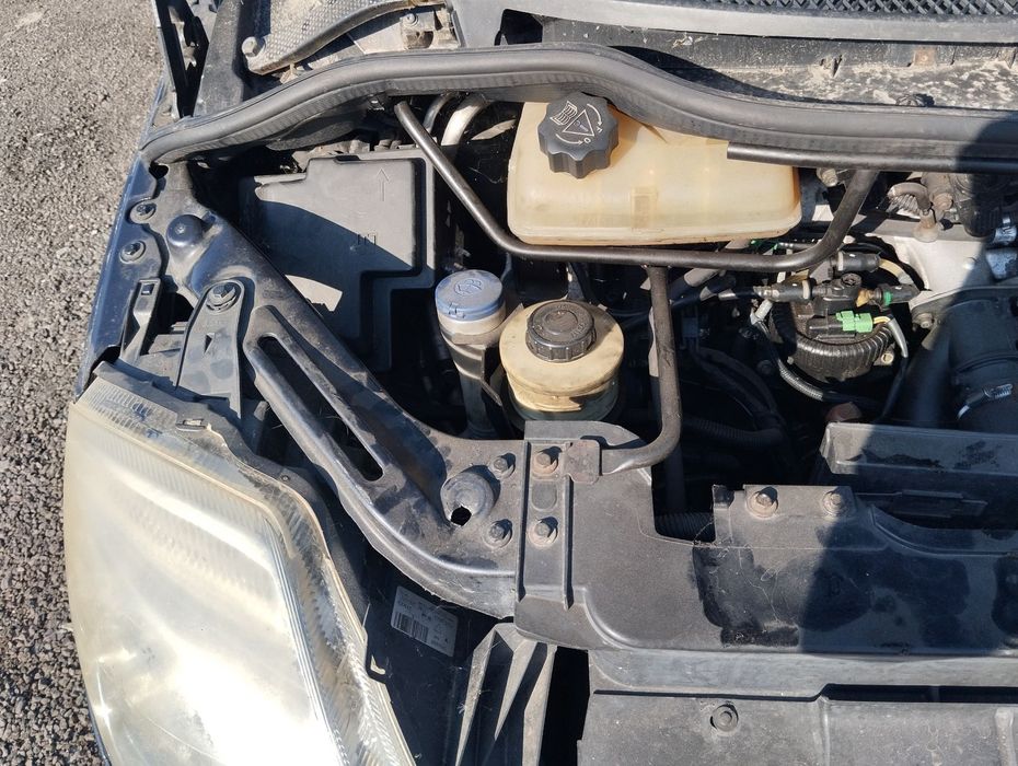 Dezmembrari  Citroen C8 (EA, EB)  2002  > 0000 2.0 HDi Motorina