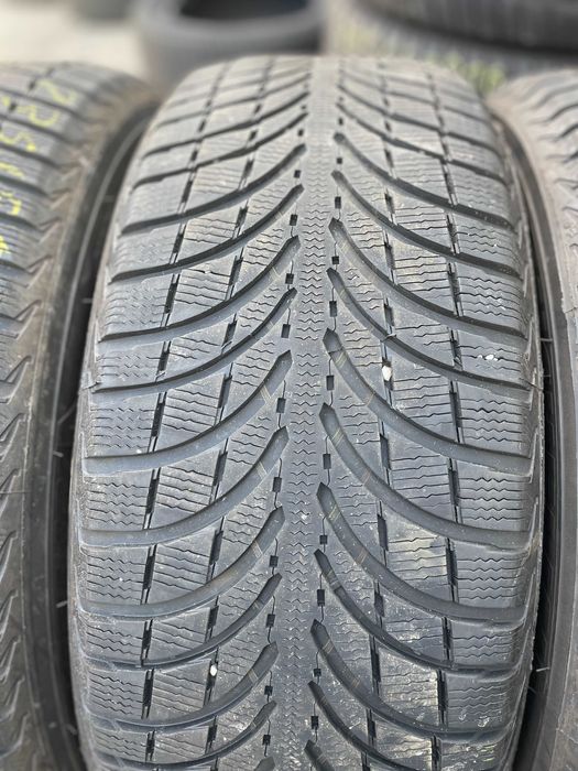 4x 235 55 19 Michelin Alpin