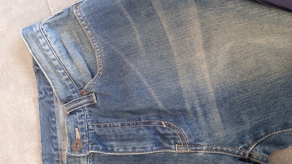 Джинсы продам хорошие