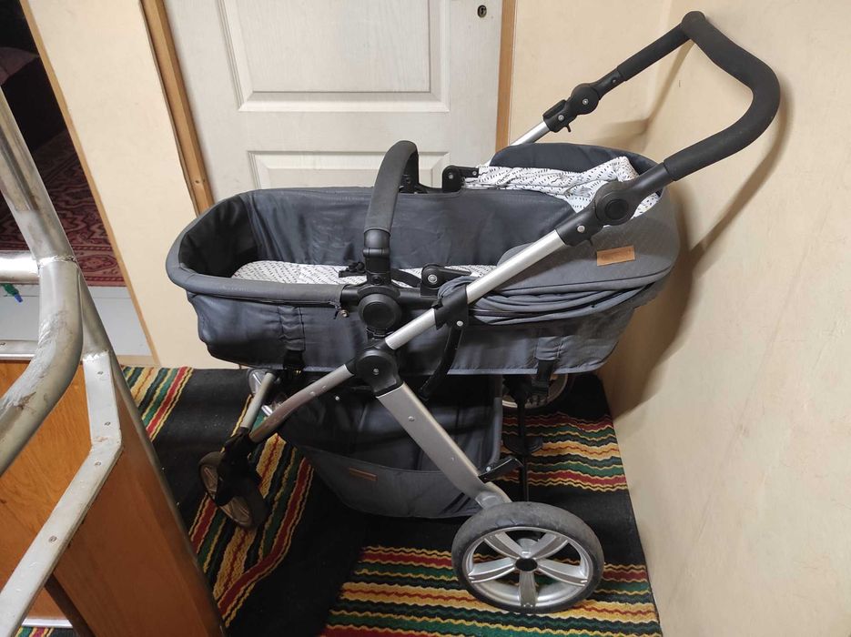 Бебешка количка+столче за хранене+кош