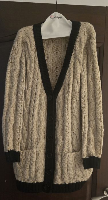 Pulover/cardigan Moschino, 38/M, ca nou,lana