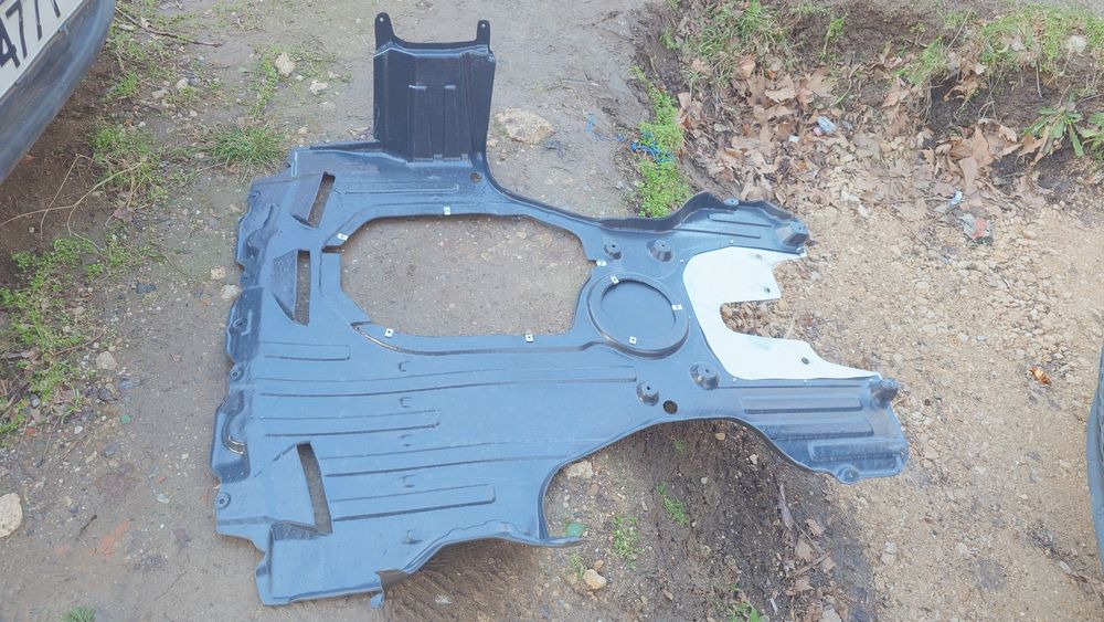 Кора под двигателя на Хонда Сивик 8ген