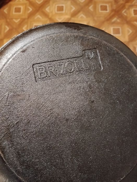 Чугунен тиган 24 см. За палачинки.