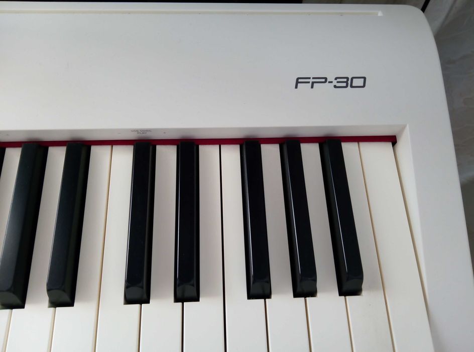 ROLAND FP-30 Цифровое пианино