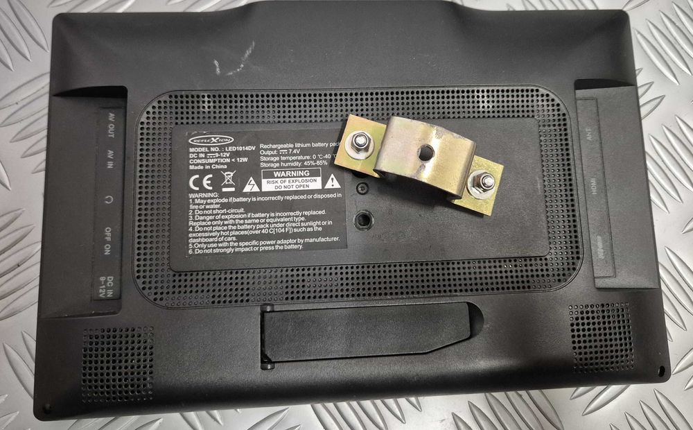 Мини телевизор 10" с цифров тунер