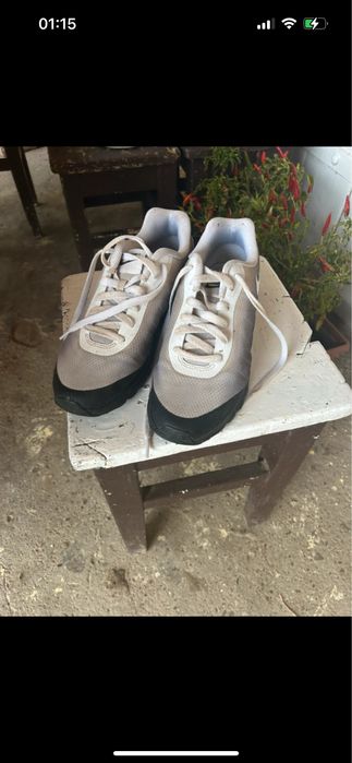 Nike Air Max Invigor print