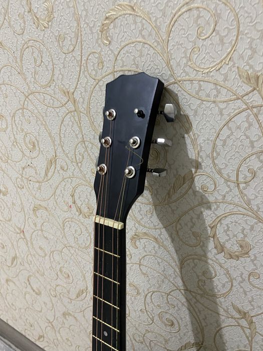 Продам гитара торг есть