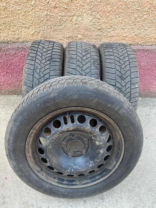 Vând patru cauciucuri cu tot cu jante în stare bună 205/60R16