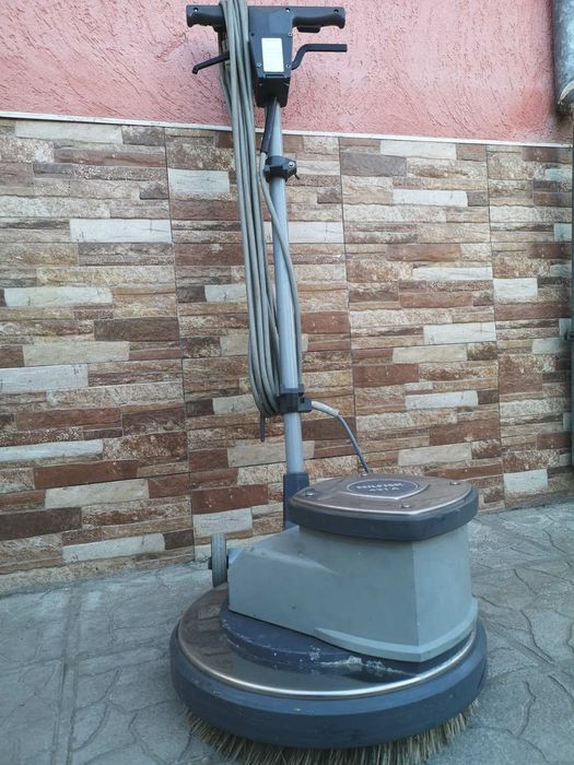 Машина за Пране на килими Nilfisk