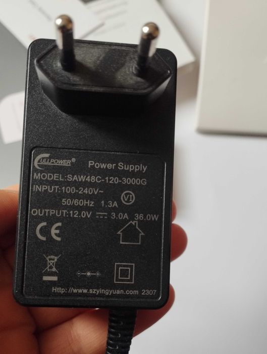 Ноутбук для офиса новый со сумкой ( розовая)