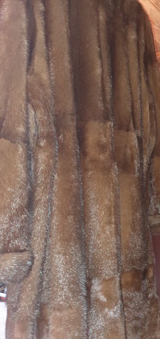 Продам шубу норковую