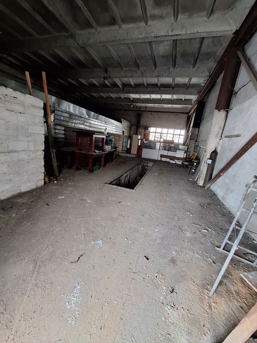 Сдам в аренду бокс 90квадратов.