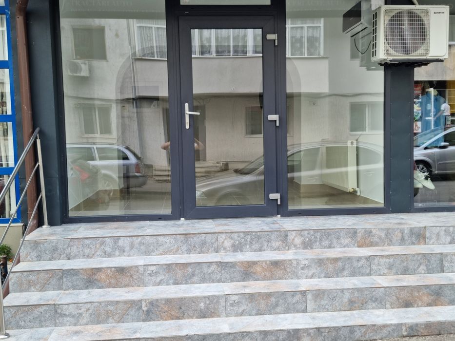 Spatiu de Inchiriat Central Husi