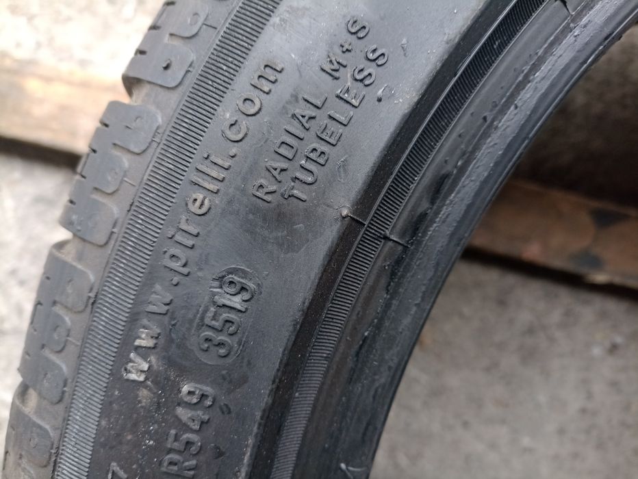 4 anvelope de iarna ca noi Pirelli 2x225/45 R18 dot 3519 2x255/40 R18
