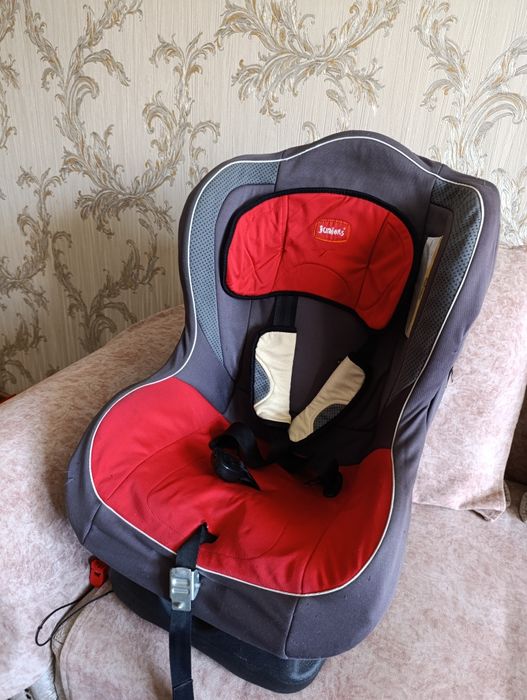 Продаётся детское автокресло.