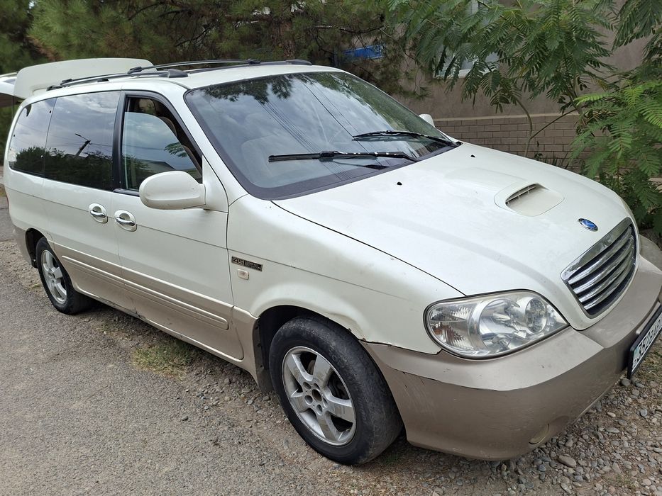 Продам срочно киа карнивал 2003