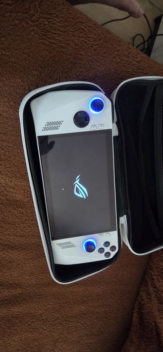 Продам Asus ROG Ally