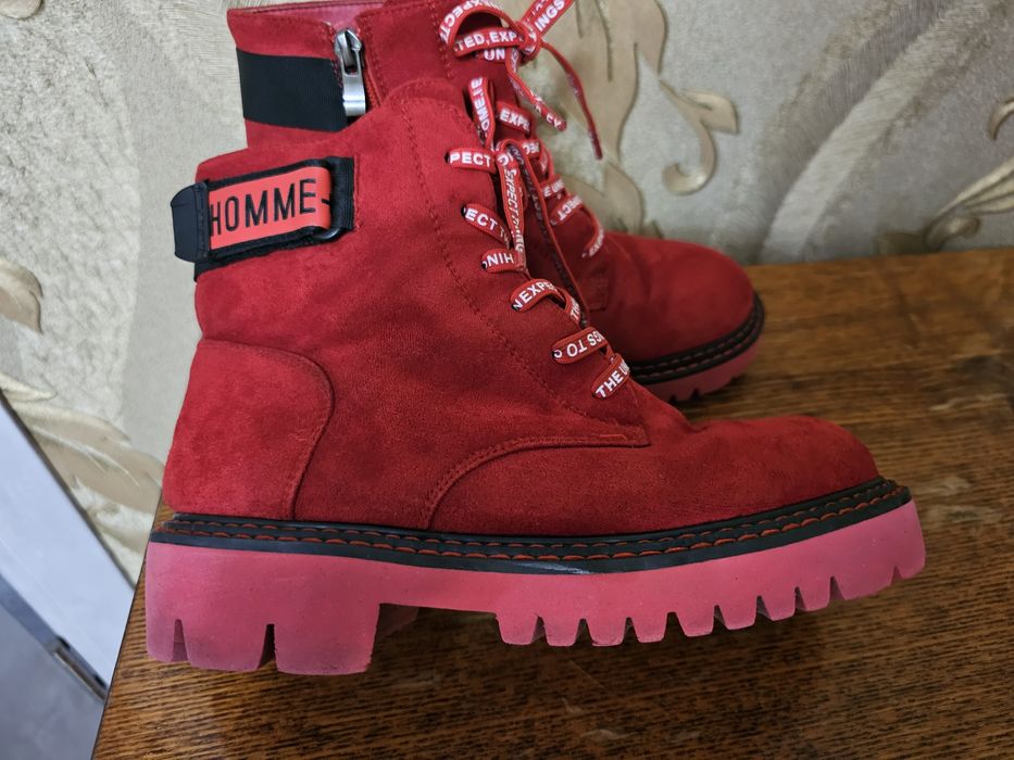 Тёплые ботинки для девочки, б/у, 35 размер.