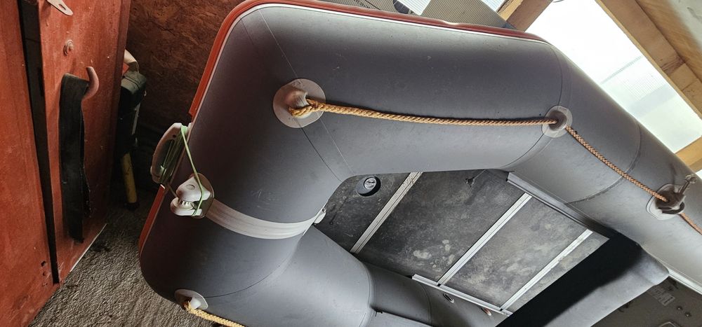 Barca Kolibri KM-330D