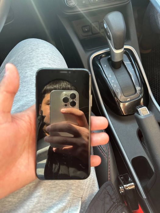 iphone xs кора екран алмашган