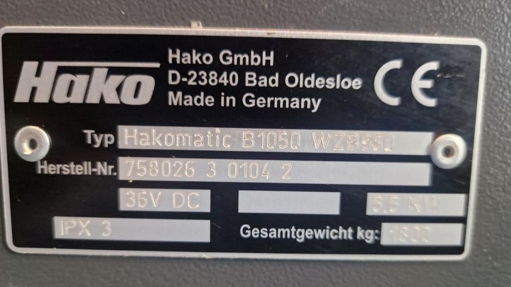 Masina de spălat pardoseli Hako B1050