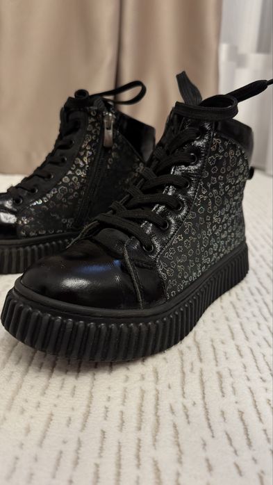 Ботинки демисезон р-р 35