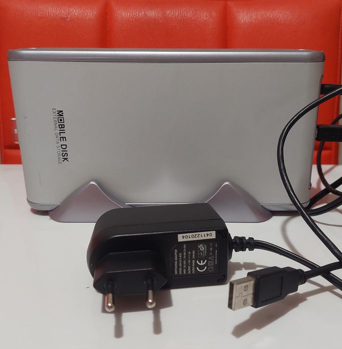 Кейс жесткого диска  + жесткий диск