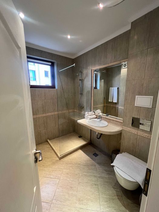 Дава се под наем Двустаен апартамент в Варна, Гръцка махала - 75 кв.м за 700 € - Снимка #6