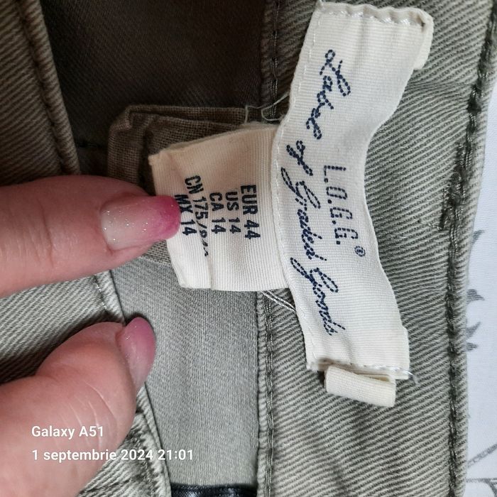 Pantalon scurt masura 44 H&M