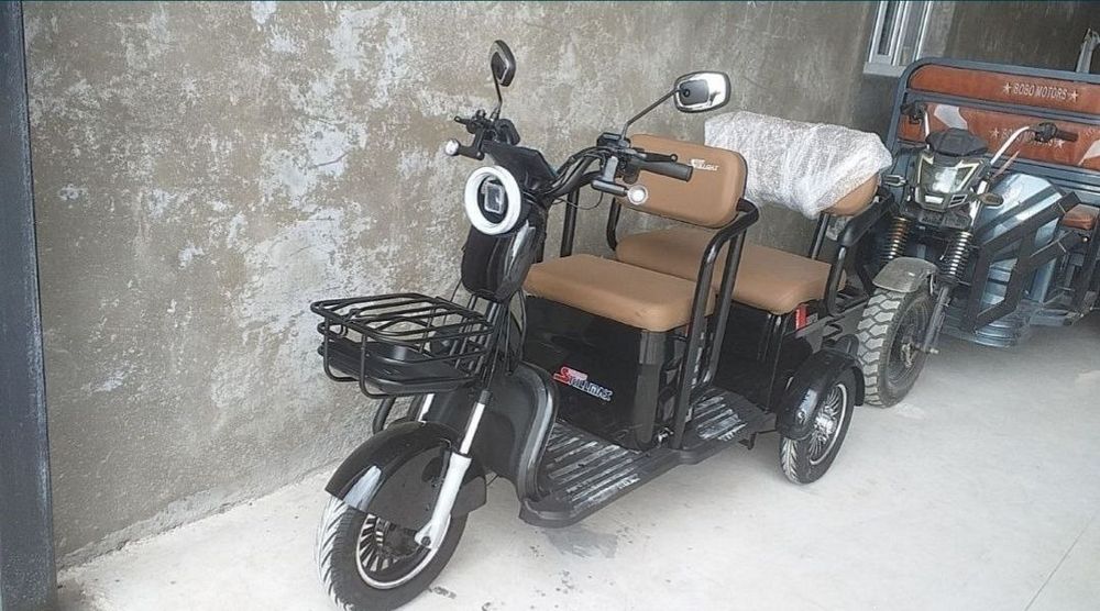 Trisikl sotiladi srochniga barter xam boʻladi iphone 14 pro max yomks