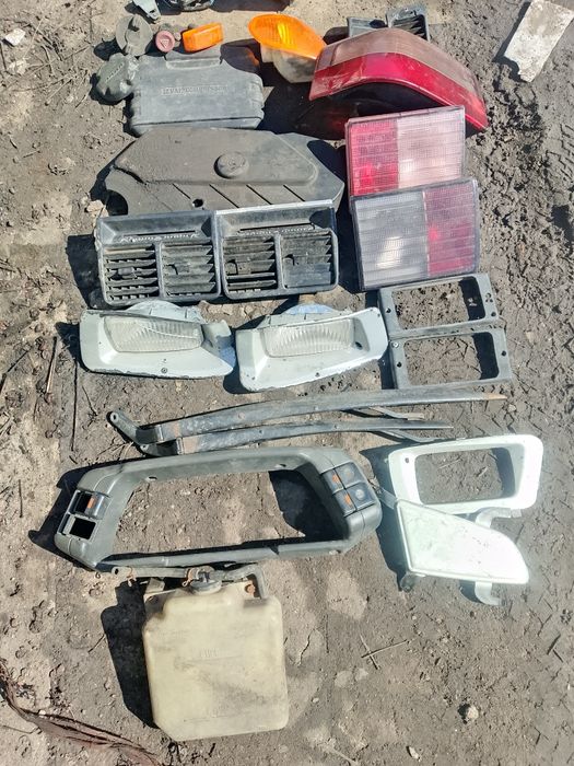 Продам запчасти Мазда ваз ауди