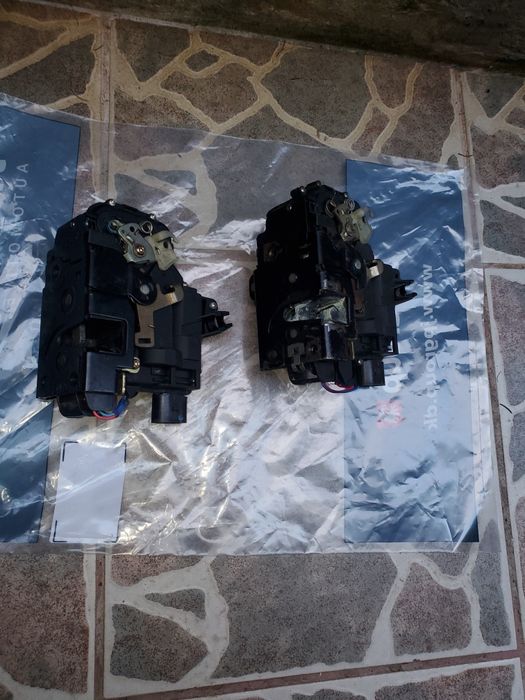 Broasca fata singa  schoda octavia 1 sau golf4