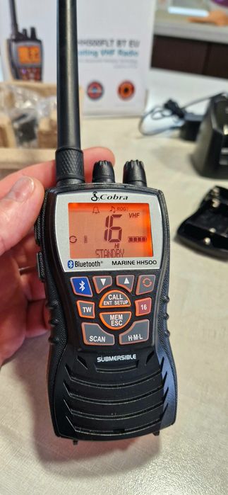 VHF Cobra Marine HH500 FTL BT морска радиостанция