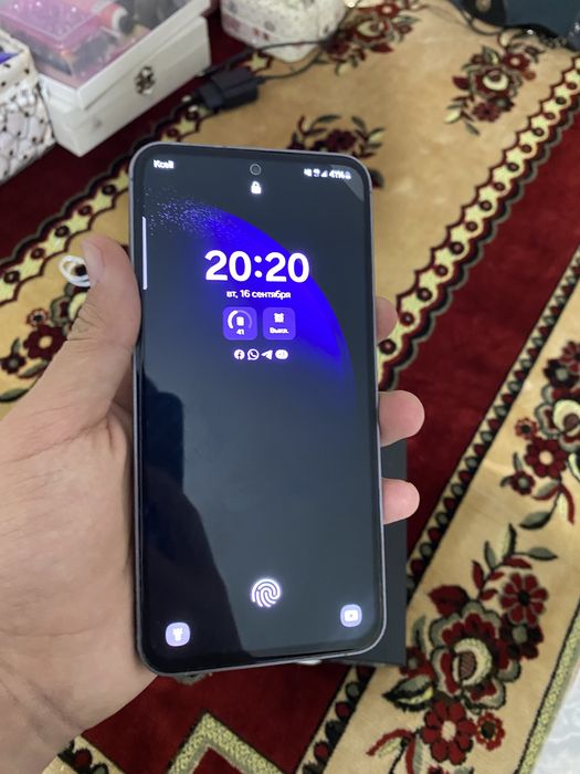 Самсунг s23fe 256gb.