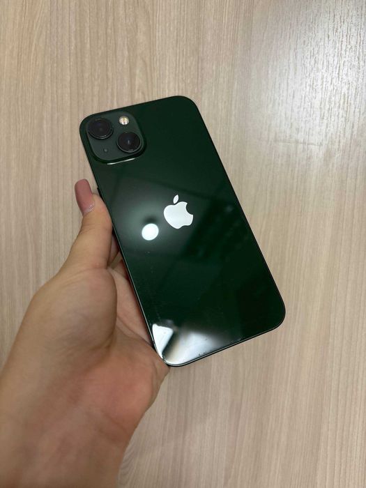 Apple 13 128 Gb 80 %  ЛОТ 1,109,827