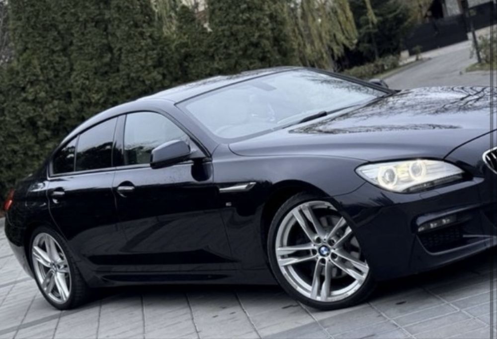 Usa / portiera BMW seria 6 f06 grandcoupe culoare 416 impecabile stanga / dreapra fata / spate