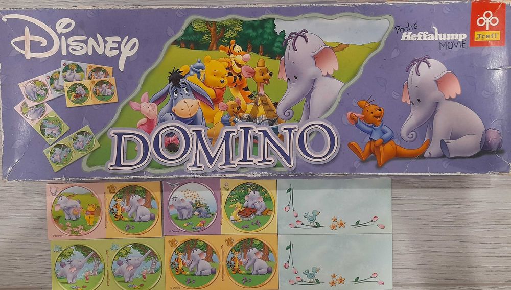 Детски пъзели, музикална играчка и дрехи