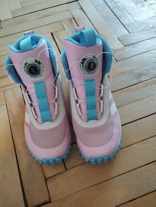Adidas Winterplay Boa Mid kids, water prepellent 39 1/3