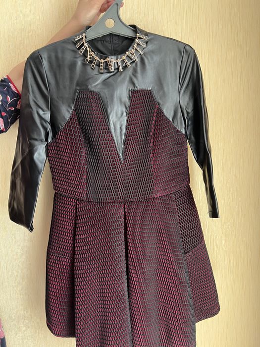 Платье подростковое нарядное