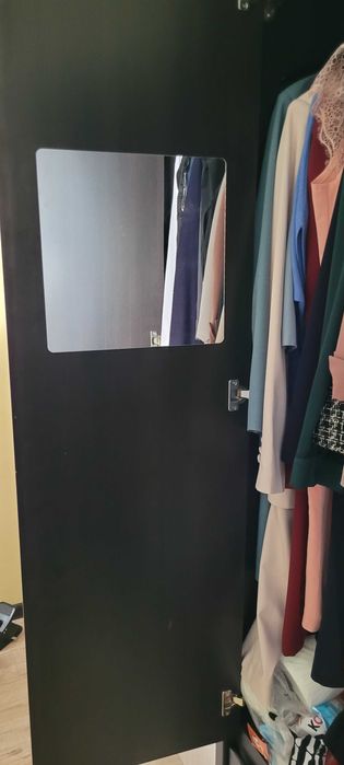 Продам шкаф,  столы и стулья