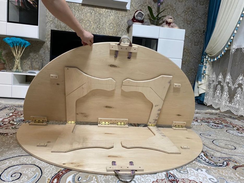 Круглые национальные столы трансформеры