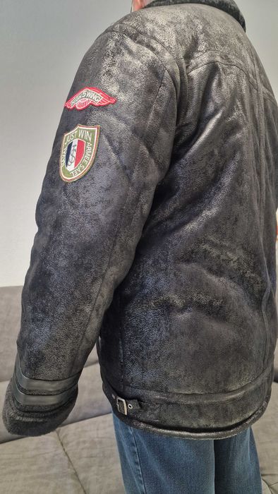 Мъжко черно яке с подплата