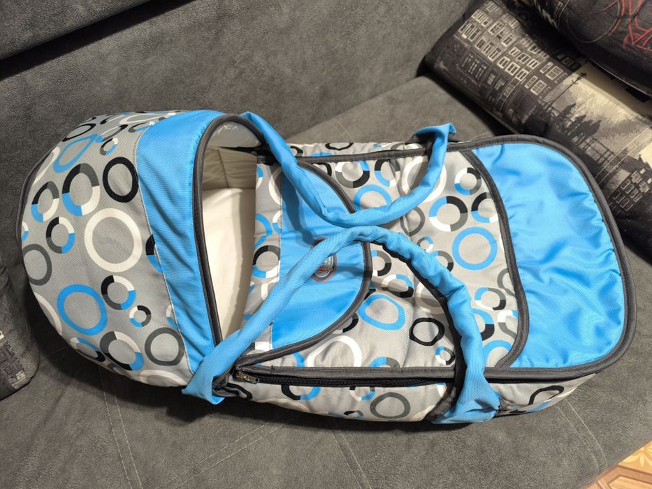 Переноска - люлька для малыша