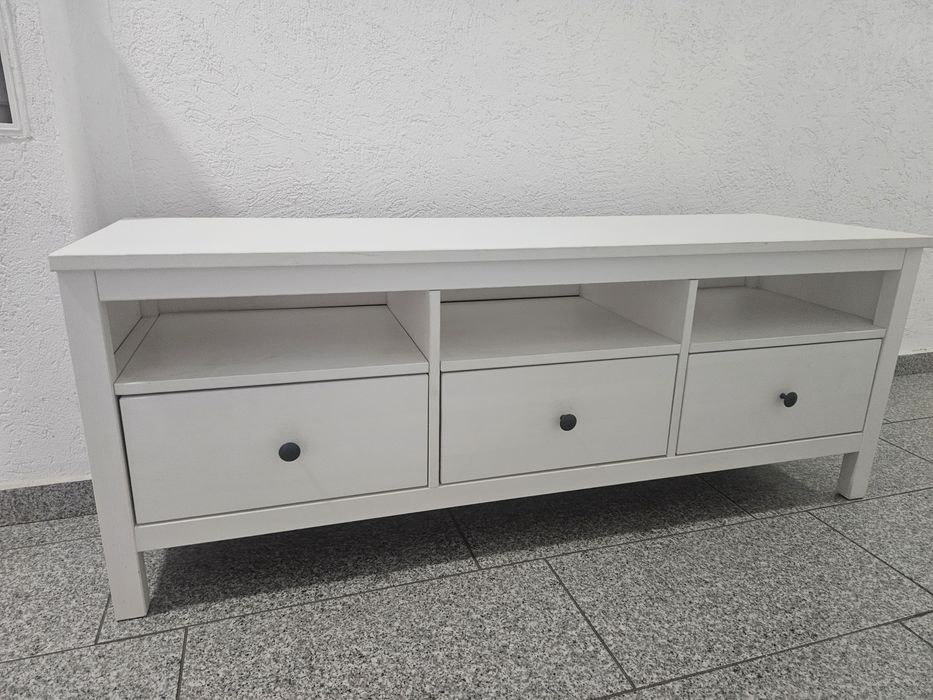 Comoda Hemnes Ikea