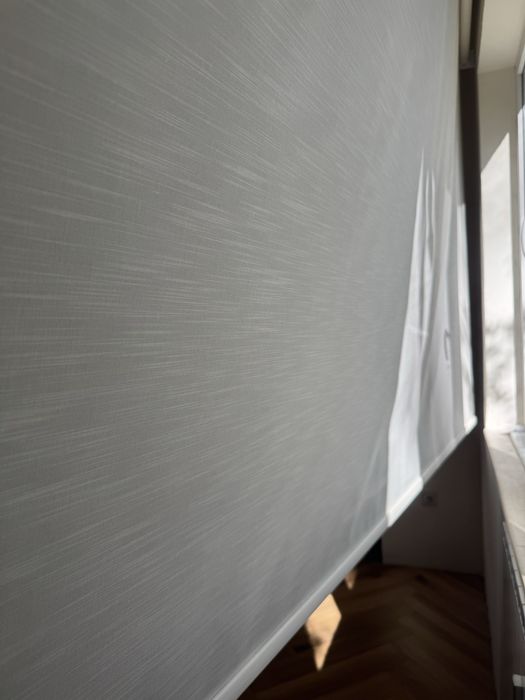 Ролерна щора за стена