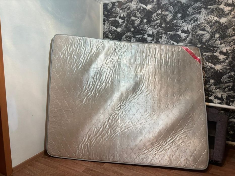 Продам Матрас 160*180